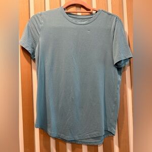 Lululemon T shirt